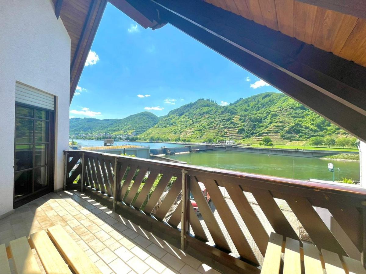 Stilvolle Wellness-ferienwohnung In Whirlpool, Sauna, Grill, Fitness, Billard & Moselblick * Neef