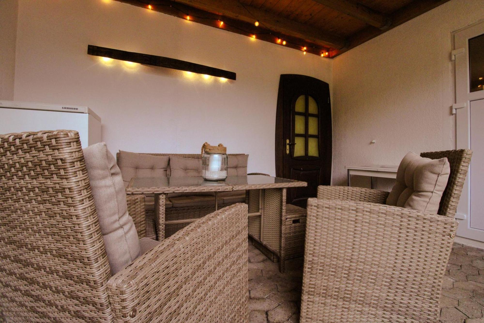 Apartment Stilvolle Wellness-ferienwohnung In Whirlpool, Sauna, Grill, Fitness, Billard & Moselblick Neef
