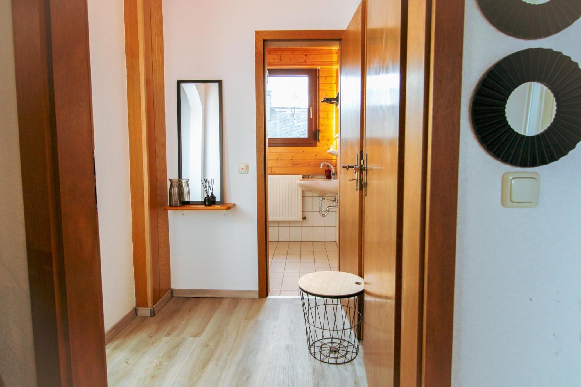 Apartment Stilvolle Wellness-ferienwohnung In Whirlpool, Sauna, Grill, Fitness, Billard & Moselblick *