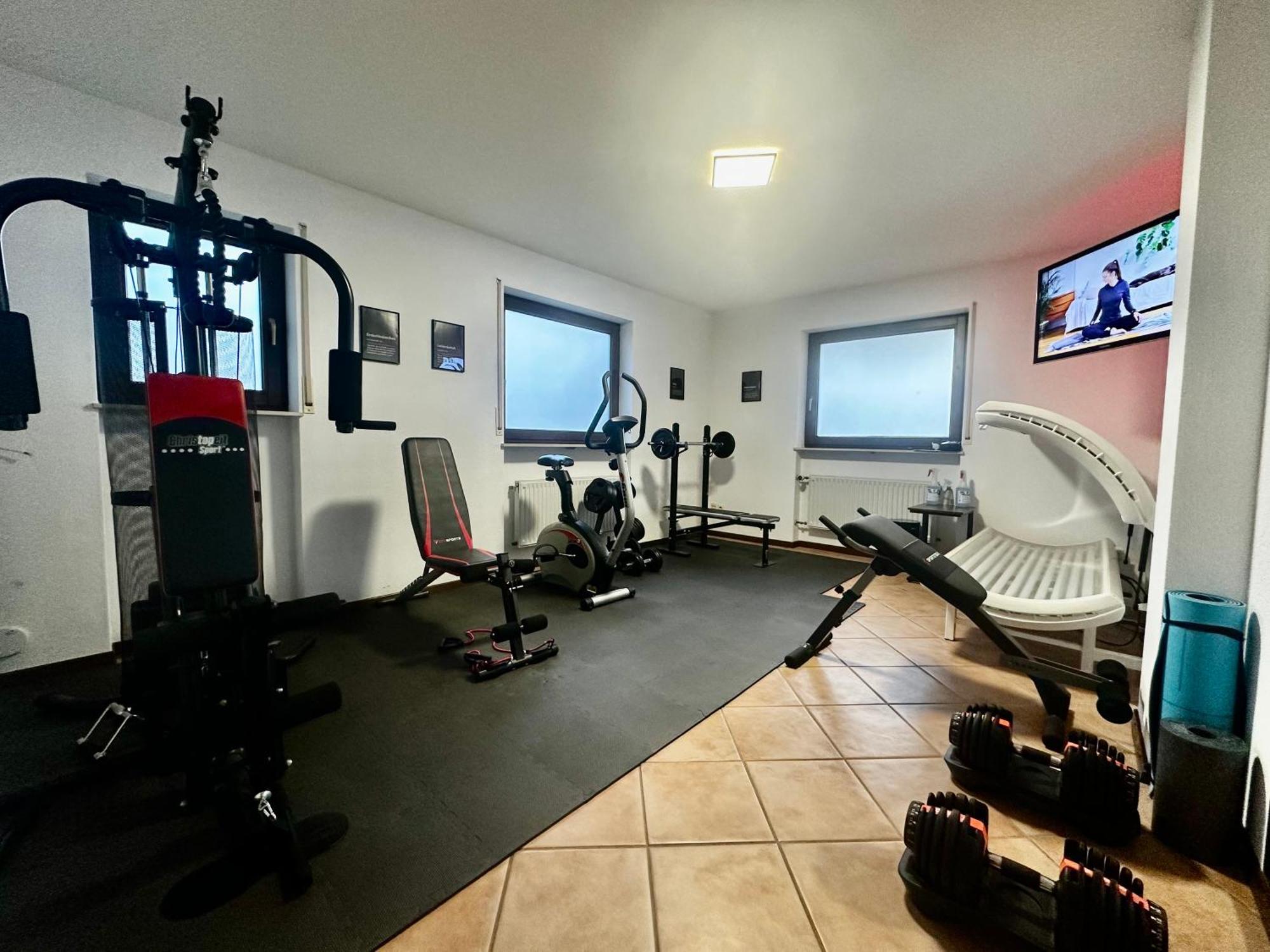 Stilvolle Wellness-ferienwohnung In Whirlpool, Sauna, Grill, Fitness, Billard & Moselblick * Neef